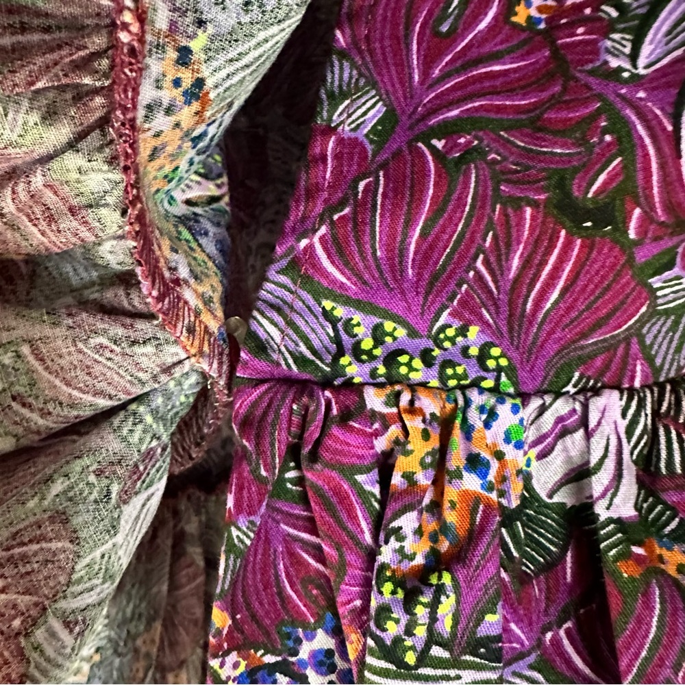 KIKA VARGAS Women’s Size XL Top Blouse Wrap Style Peplum Floral Purple NWT - Picture 14 of 16